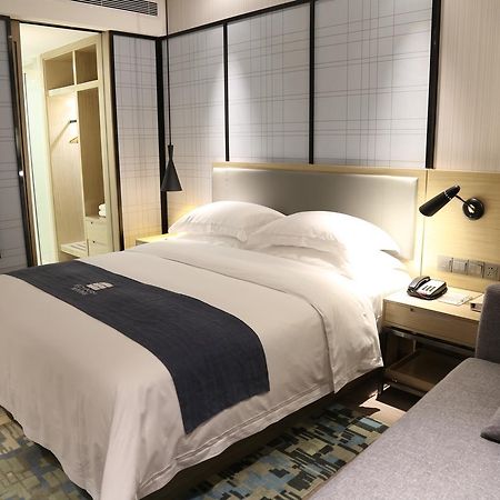 Echarm Hotel Guangzhou Kecun Metro Station Bagian luar foto